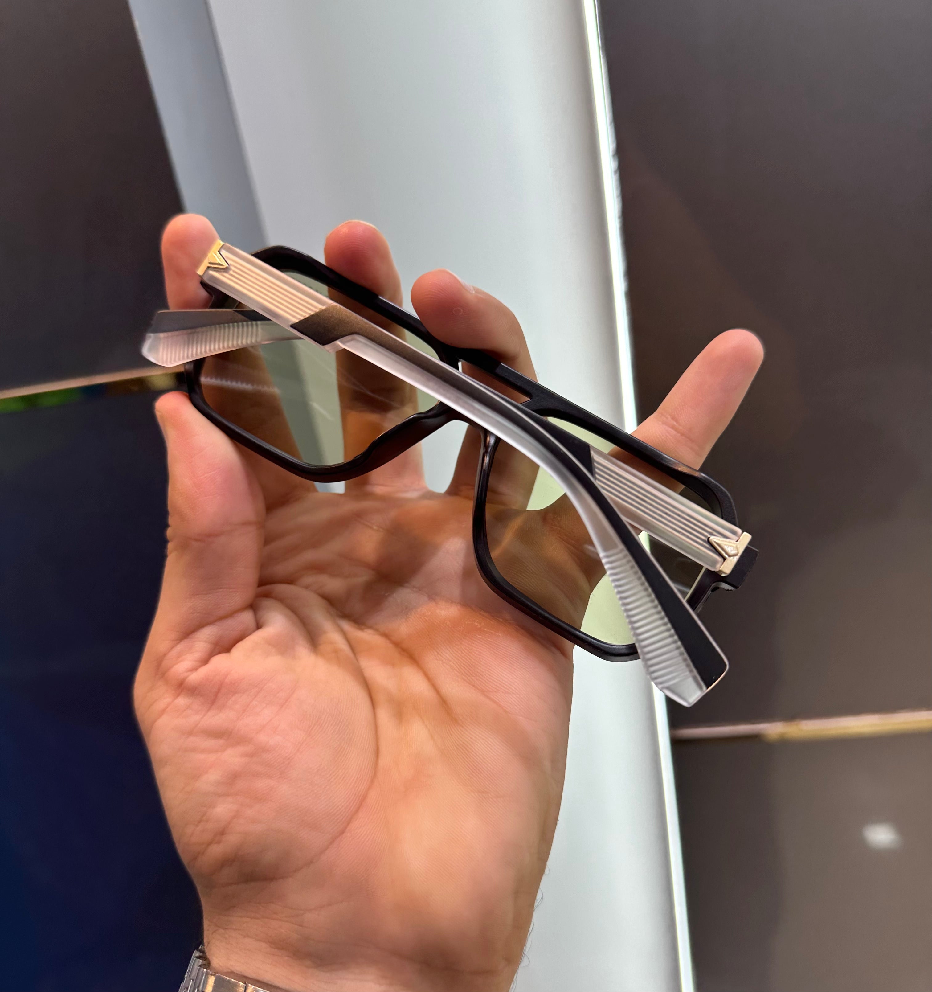 Mar c Jacob s Black Green 2005 Ultimate Luxury Shade With Original Packaging