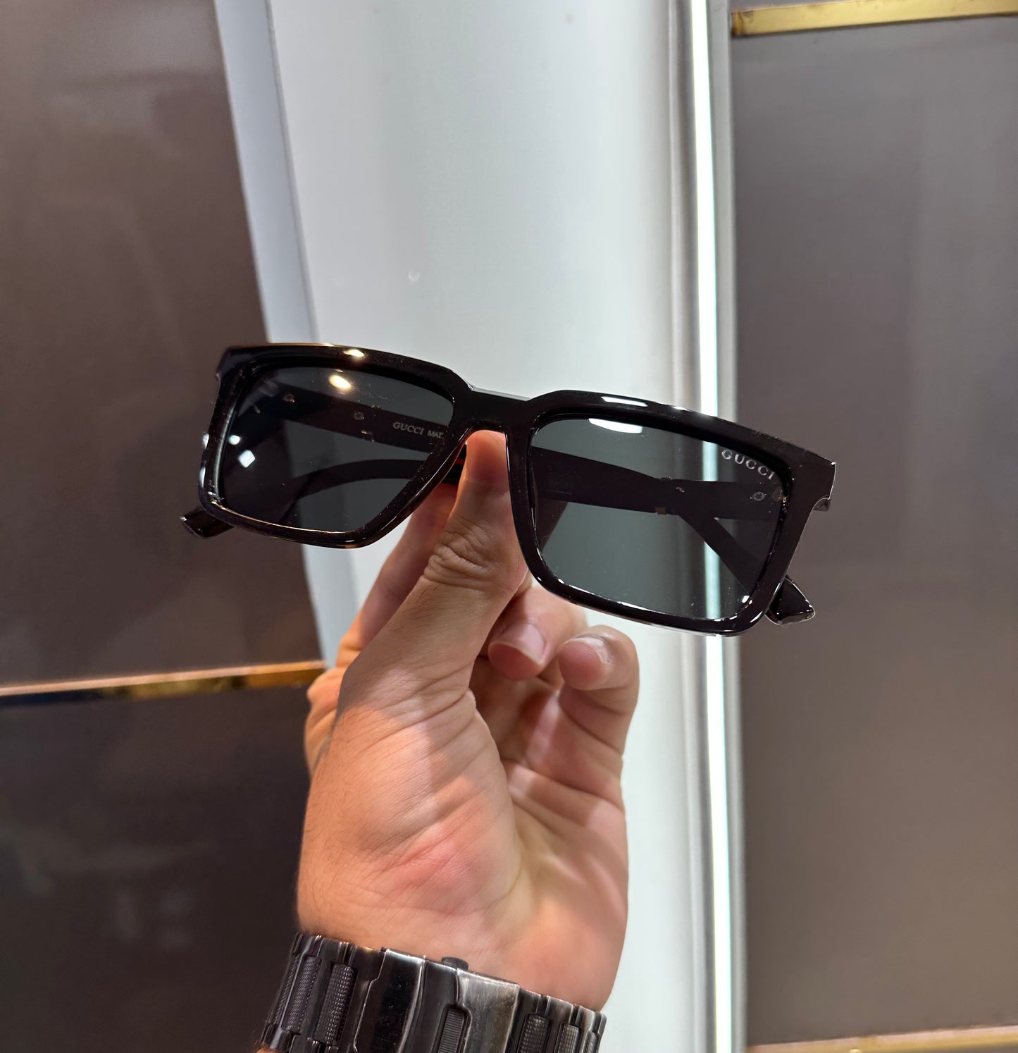 Gucc i 2009 Black Ultimate Luxury Shade With Original Packaging