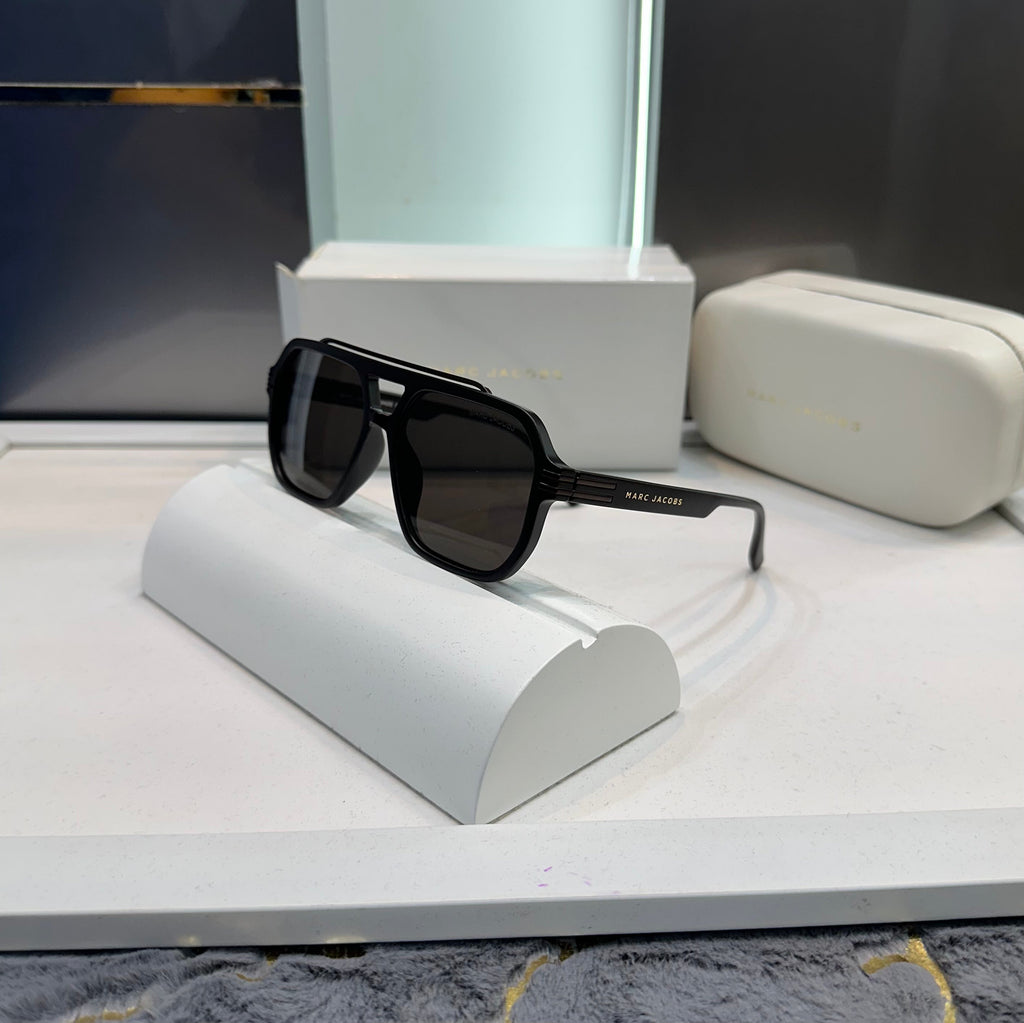 Marc Jacob s Dark Brown Ultimate Luxury Shade With Original Packaging