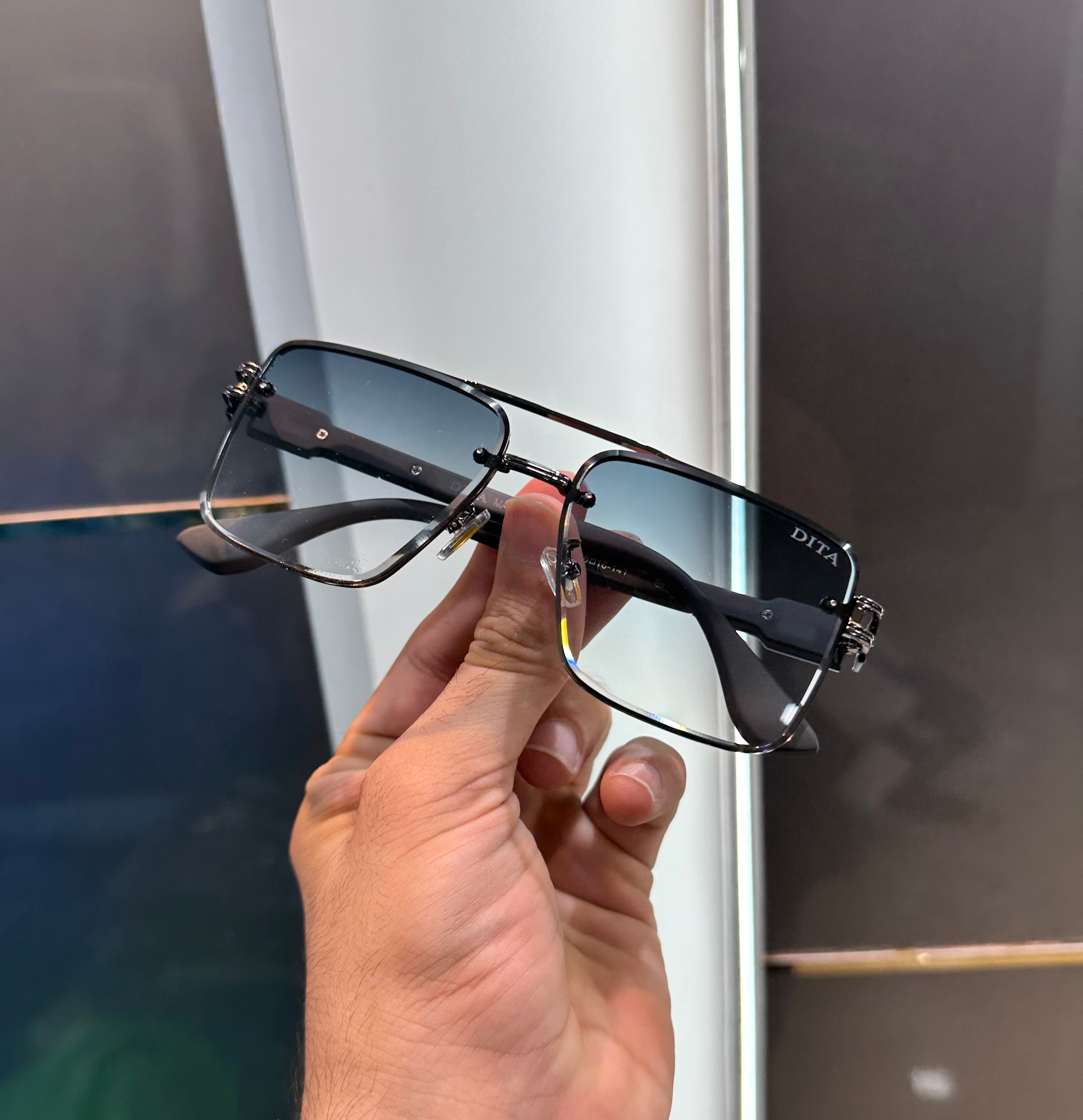 DIt a 5G65 Ultimate Luxury Shade With Original Packaging