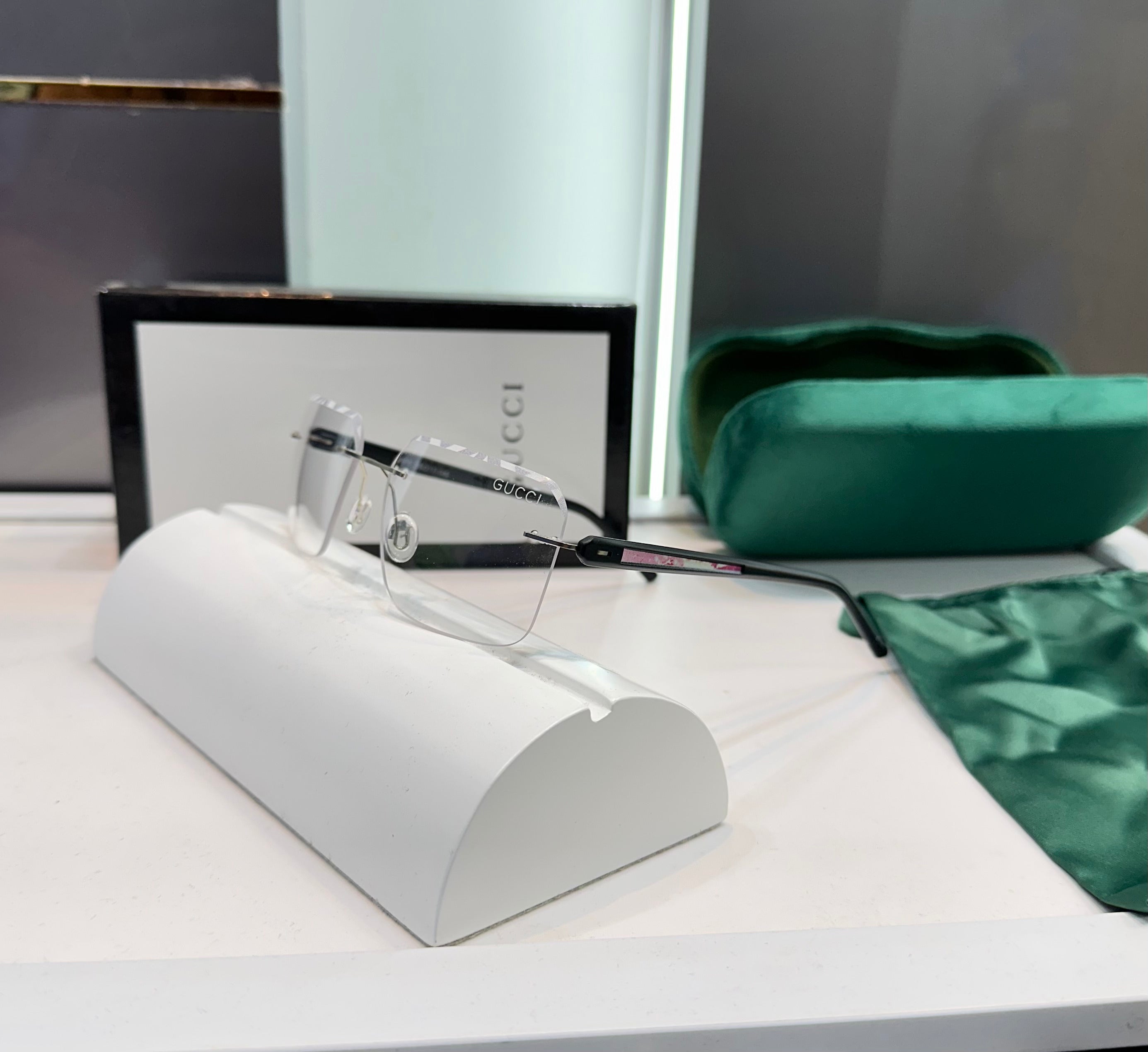 Gucc i Frame Ultimate Luxury Shade With Original Packaging