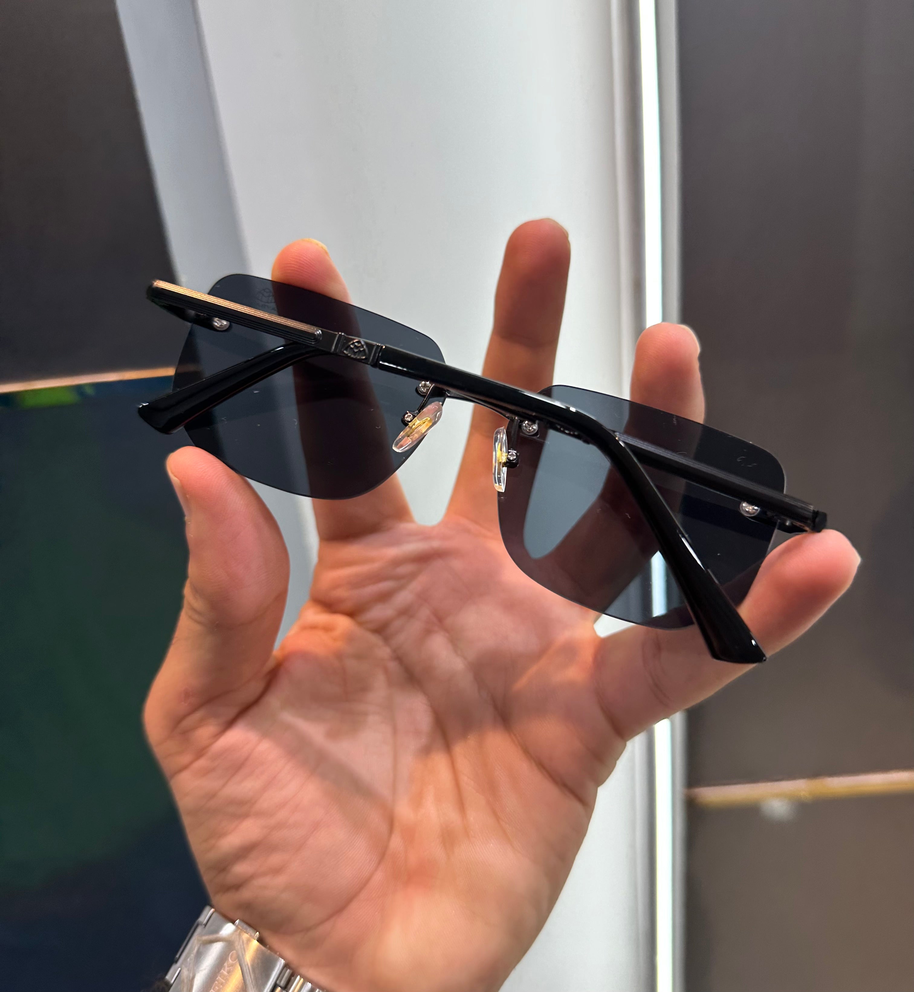 Maybach All Black 8692 Ultimate Luxury Shade With Original Packaging