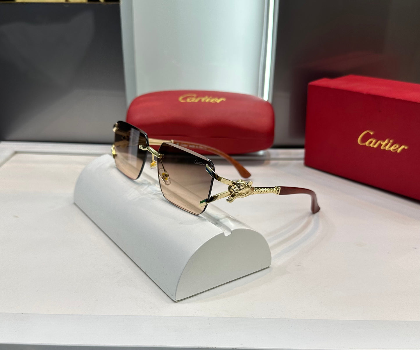 Cartie r Gold Brown 033 Ultimate Luxury Shade With Original Packaging