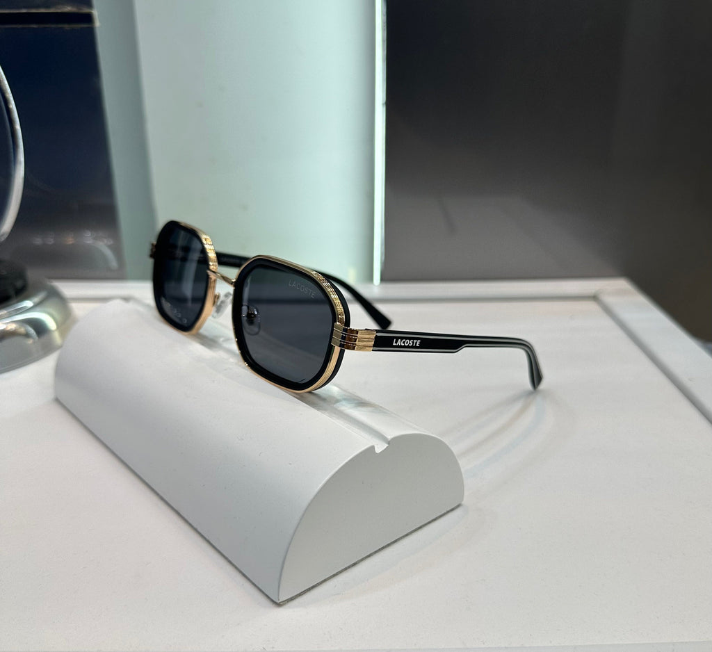 Lacost e Black Gold Ultimate Luxury Shade With Original Packaging