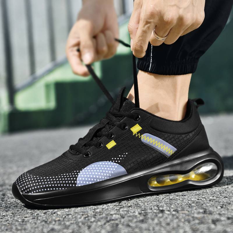 CUBICS Max Air Trainers - Black Gold