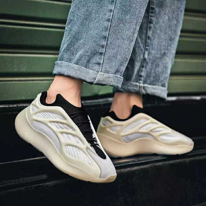 CUBICS V3 YEZY 700 Glow - Cream
